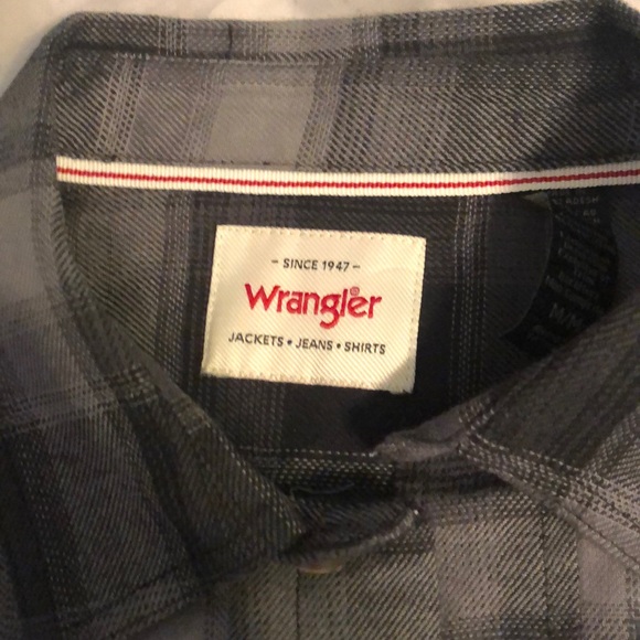 BRAND NEW Wrangler Flannel - Picture 2 of 4